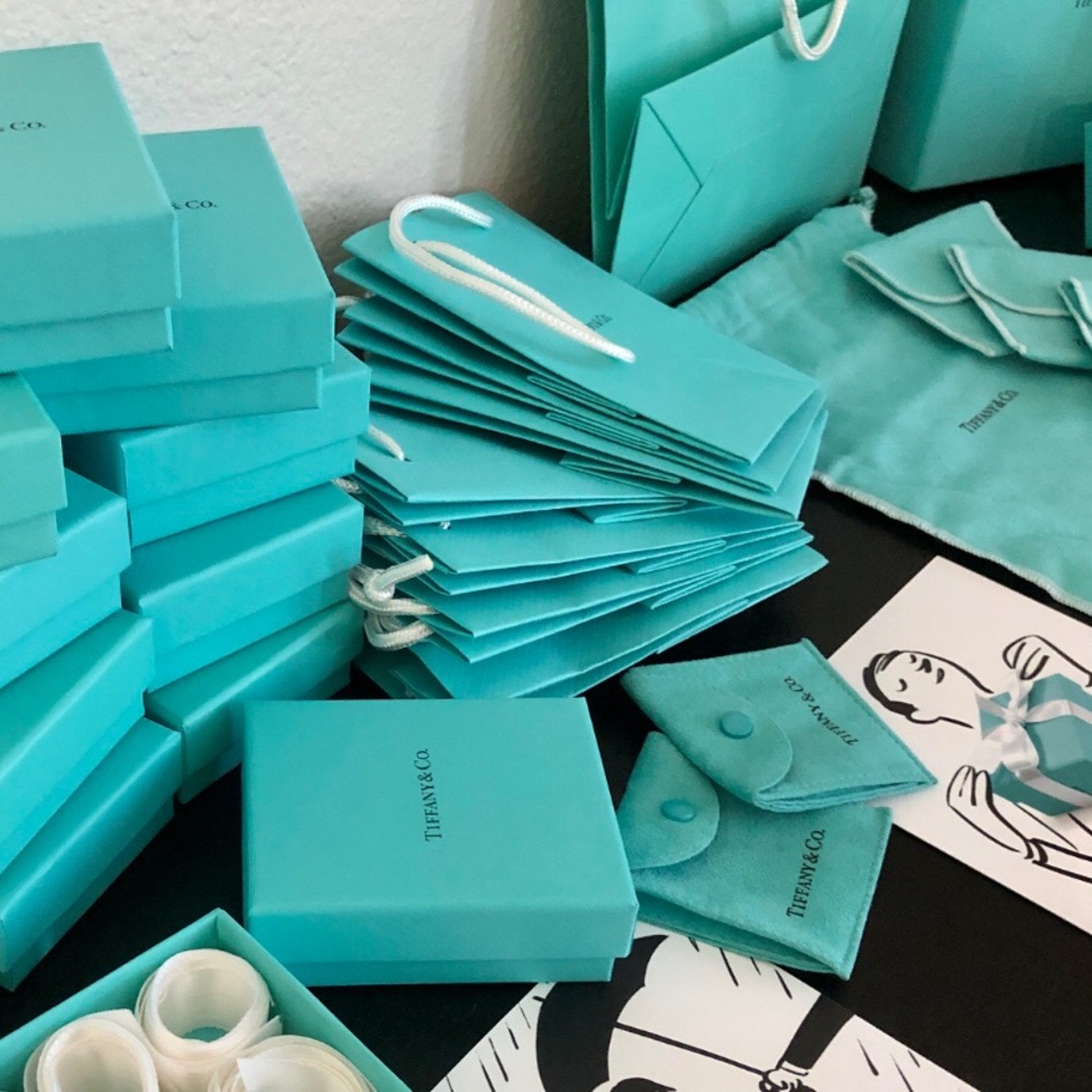 Large collectors lot of Tiffany and Co. over 30 items! Excellent condition